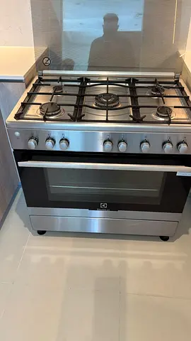 Stainless Steel 5-Burner Gas Range with Built-in Oven