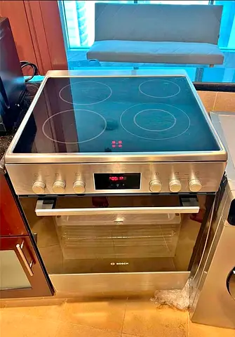 Free delivery Bosch Stainless Steel Electric Ceramic cooker 60 cm- Good Condition