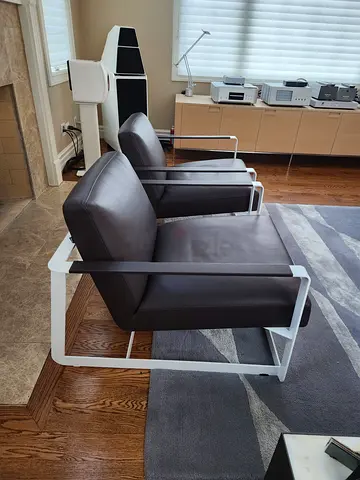 Pair of Poliform Italy Gaston leather armchairs like new
