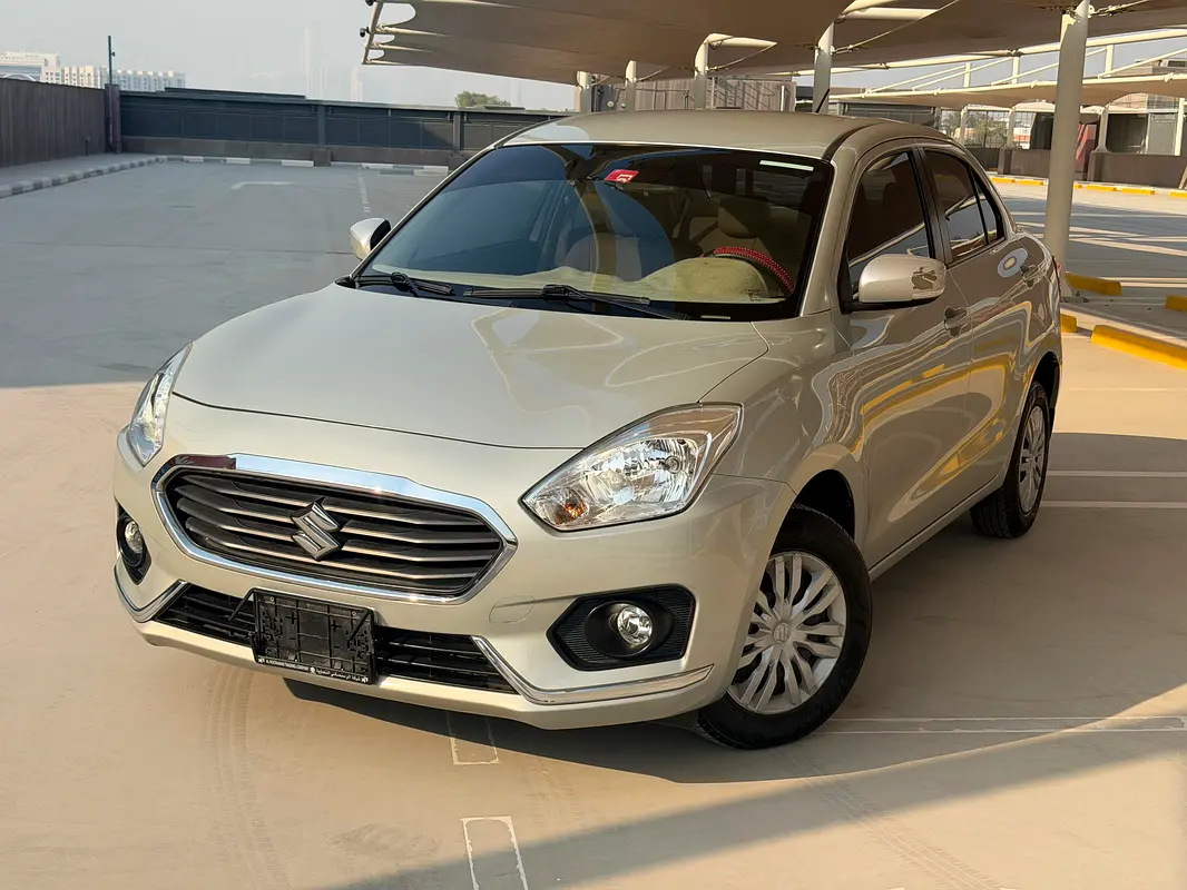 Suzuki Dzire 2018 — photo 1 of 15