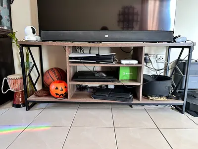 Tv stand