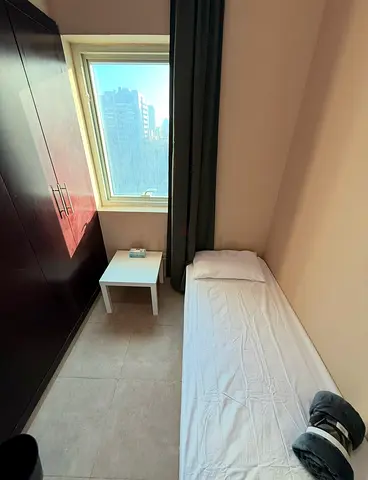 Partition in tecom with windows/ Deema residence/ ready to move in / 1 person