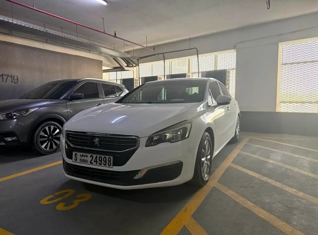 Peugeot 508 2016 — photo 1 of 10