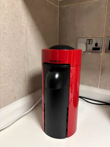 Vertuo- Red Nespresso Capsule Coffee Machine - Compact