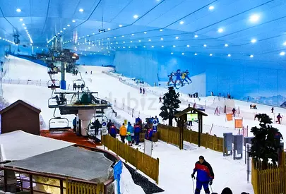 Half price - Indoor ski slope/park pass - equipment and access for skiing/snowboarding (UAE)..