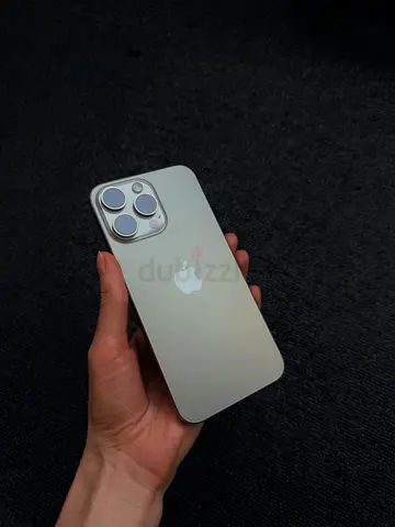 iPhone 15 pro max 1 tb in natural titanium