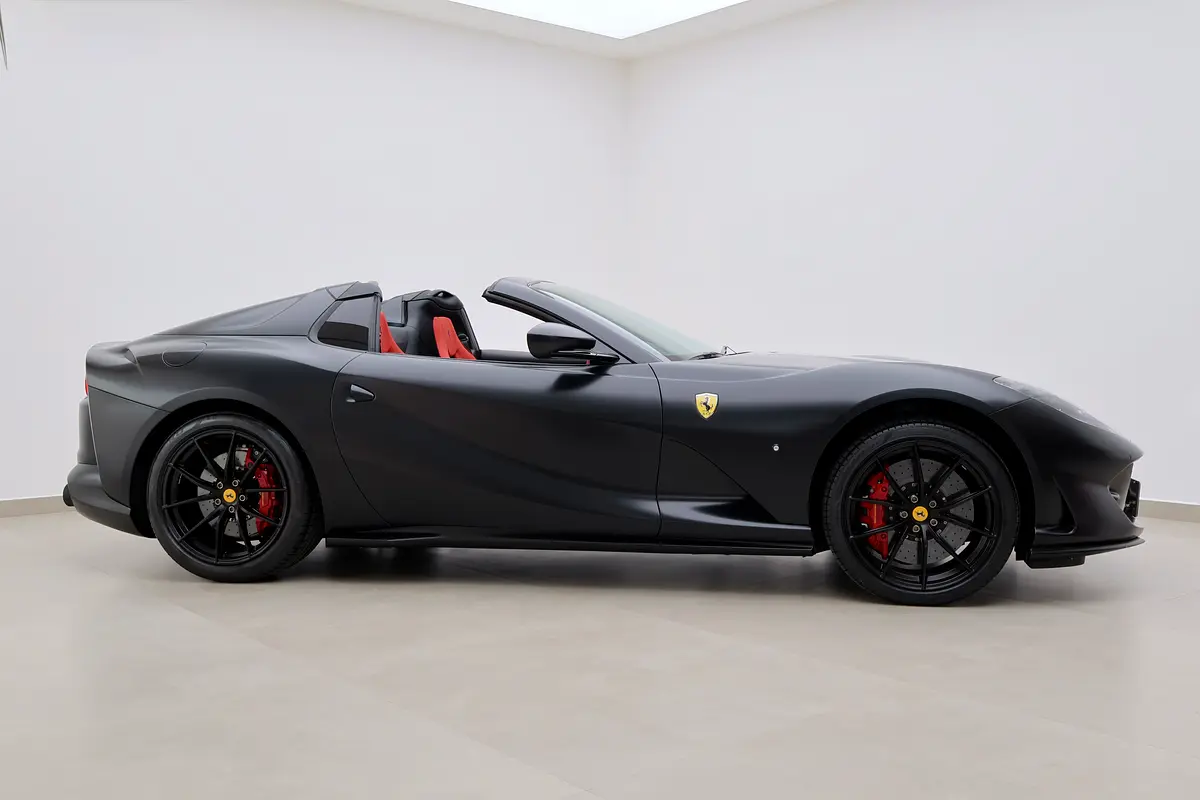 Ferrari 812 GTS 2022 — photo 1 of 15