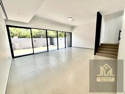 Offer Levish 3BR Specious Townhouse Modern Design with all Amenities Gated Community
