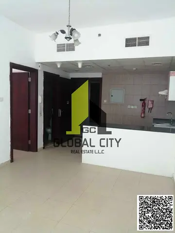 اسكن في أفضل الأبراج العائلية في سيتي تاور | غرفة وصالة بإطلالة مفتوحة على الشارقة | قريب من المدارس والمولات | قريب جداً من الشارقة | فقط 26,000 درهم