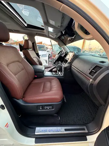 2016 Toyota LAND CRUISER — фото 15