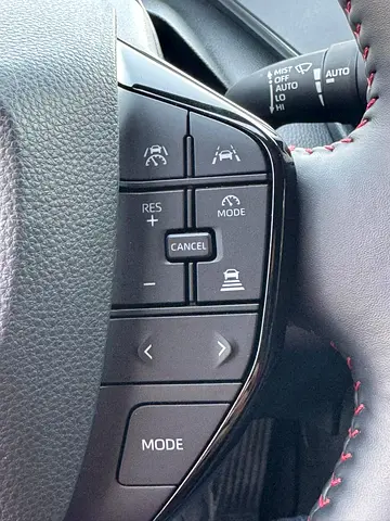 2025 Toyota PRIUS 照片 13