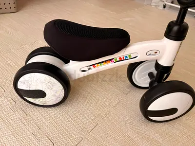 Little ride-on tricycle for toddlers - good condition