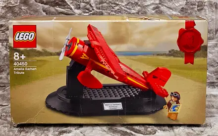LEGO® Amelia Earhart Tribute 40450 (203 pcs)