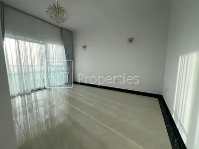 Spacious Layout | Upgraded | Near to Marina Walk