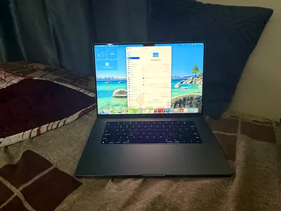 M1 Max 16” 64gb ram 4tb ssd good condition