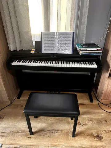 Kawai KDP 75 digital piano with bench - very good condition