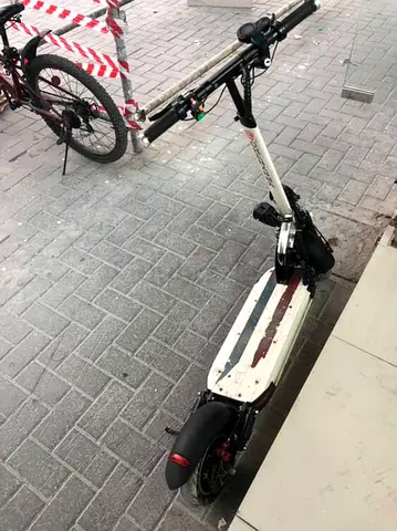 Electric scooter