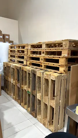 Used Wooden Shipping Pallets - Bulk Lot, Good Condition