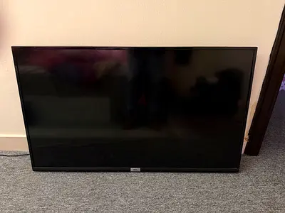 42 inch TCL LED Smart TV (standalone) - good working condition