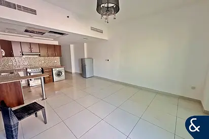 Spacious Studio | Vacant Soon | 576 Sq Ft