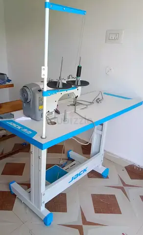 Jack Industrial Sewing Machine with Table