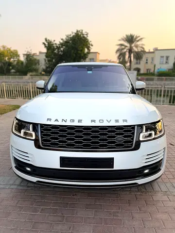 Land Rover Range Rover HSE 2018 | GCC Specs | Pristine Condition
