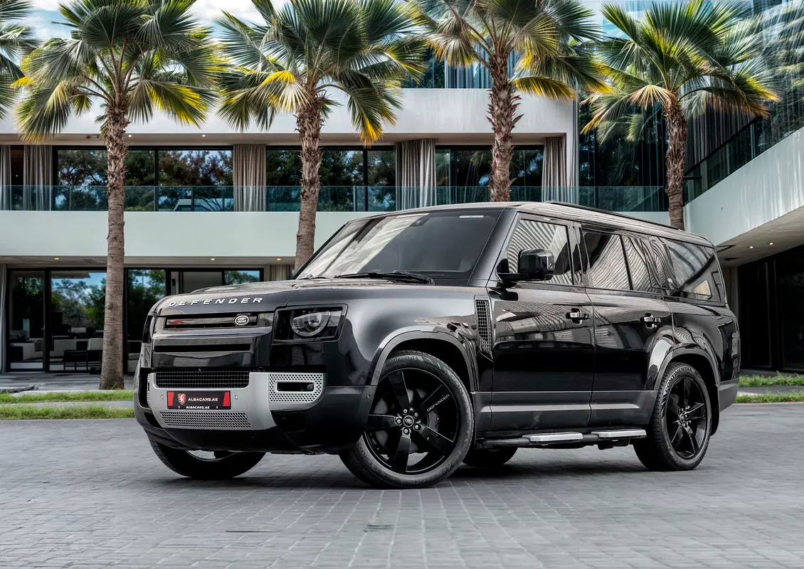 Land Rover Defender 2023 — photo 1 of 15