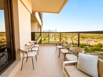 VACANT | UPGRADED UNIT | GOLF VIEW