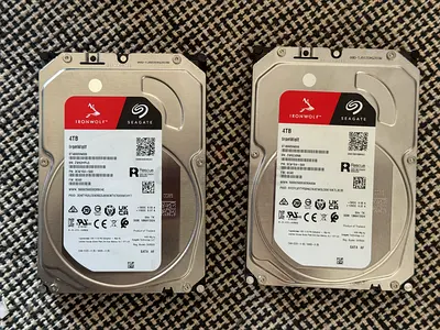 Seagate IronWolf 4TB NAS HDD - 3.5 SATA X2