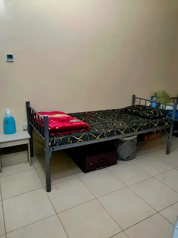 Executive Bed Space Available In Al Nabba Behind Madina Hypermarket, Sharjah
