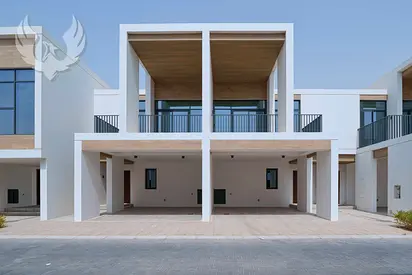 Single row | Next to pool | Rented