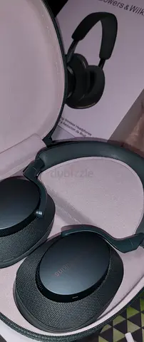 Bowers  Wilkins PX7 S2e Wireless Noise-Cancelling Headphones - Like New with box cable everything