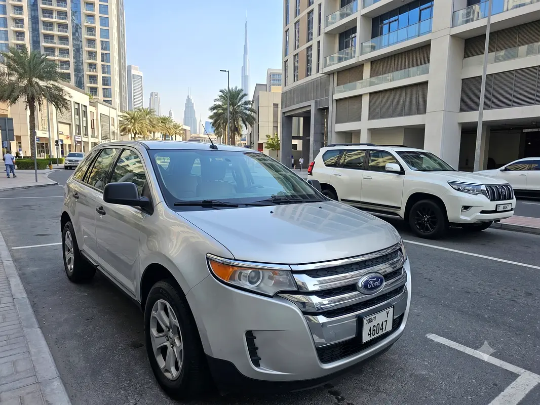 Ford Edge 2014 — photo 1 of 4