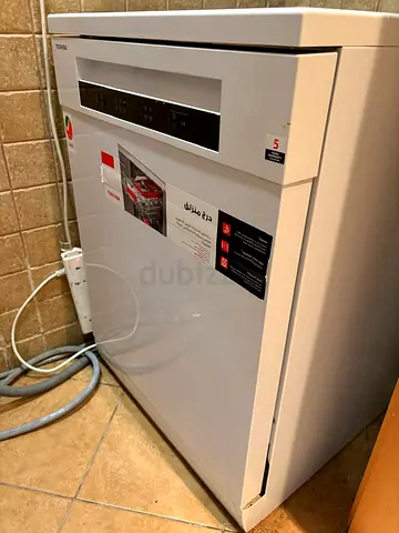 Used Toshiba Freestanding Dishwasher - Good Working Condition