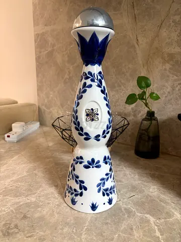 Clase Azul Reposado Empty Ceramic Tequila Bottle – Original Decorative Collectible