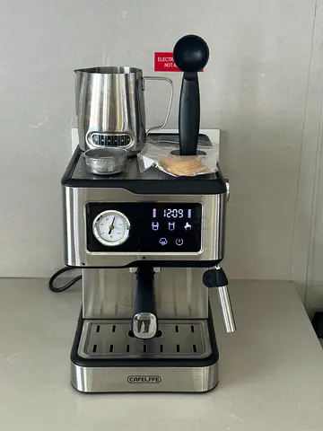 DeLonghi Style Stainless Steel Espresso Machine with Steam Wand New