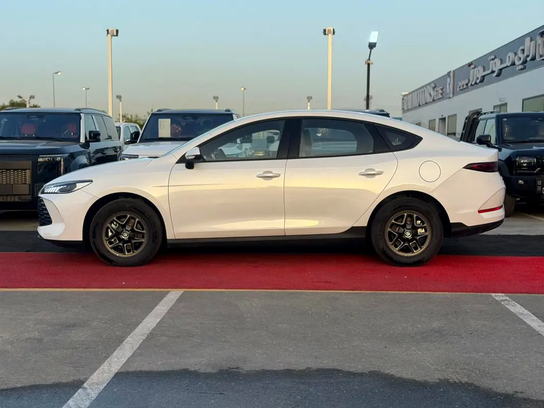 BYD Qin Plus 2025 — photo 1 of 14