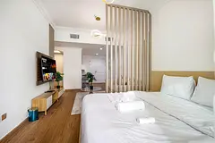 Fully Furnished Hall Bed Space for Rent in Manchester Tower, Dubai Marina – AED 2000