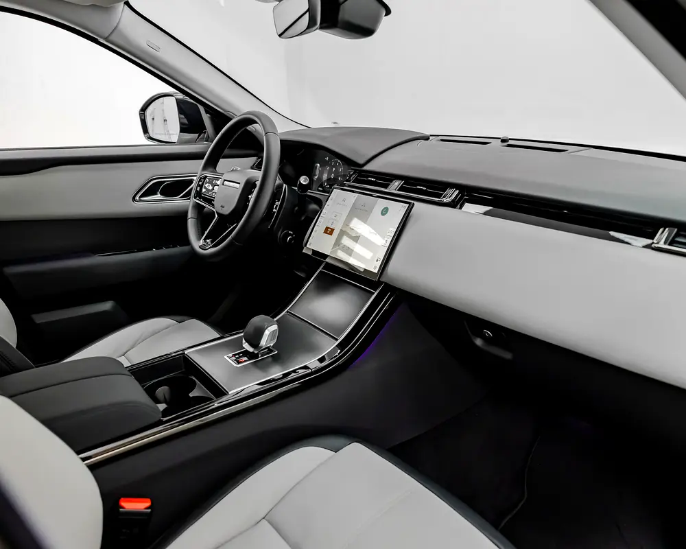 Land Rover Range Rover Velar 2025