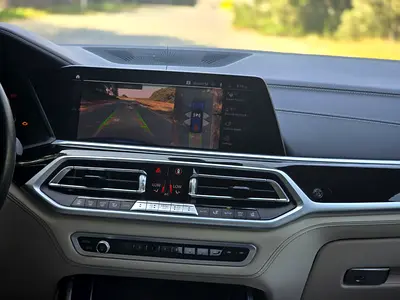 صورة 12 لـ 2021 BMW Alpina XB7