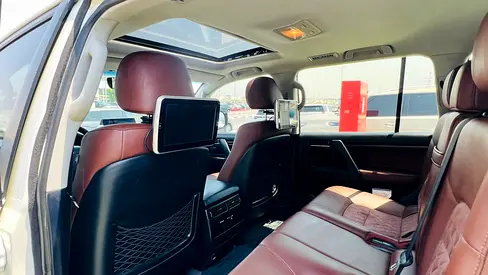 2019 Toyota LAND CRUISER — фото 10