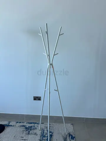 White freestanding coat rack / clothes hanger - like new