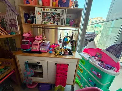 Play kitchen set