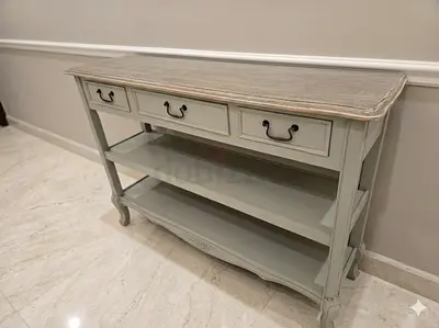Wooden console table with 3 drawers