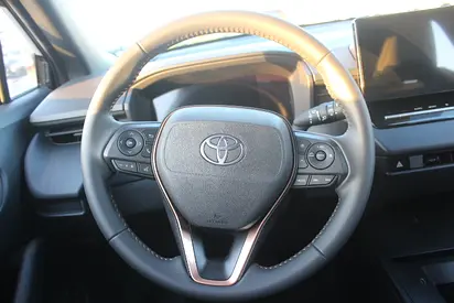 صورة 13 لـ 2026 Toyota COROLLA CROSS