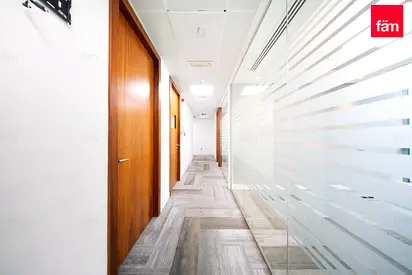 10 Parkings | Near Metro | Community Expert