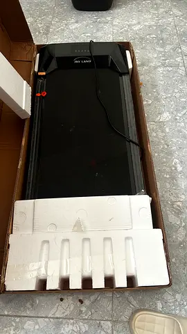 Dry Land Treadmill - Compact Home Treadmill (Very Good Condition) used 1 once 1 month