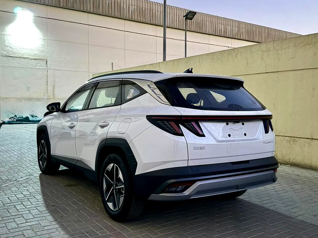 Hyundai Tucson 2025 — photo 1 of 6
