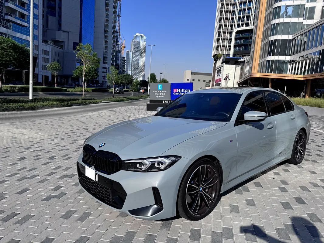 BMW 3-Series 2023 — photo 1 of 9