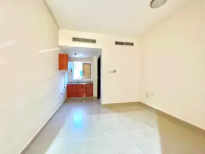 Prime Location studio near to park and bus station